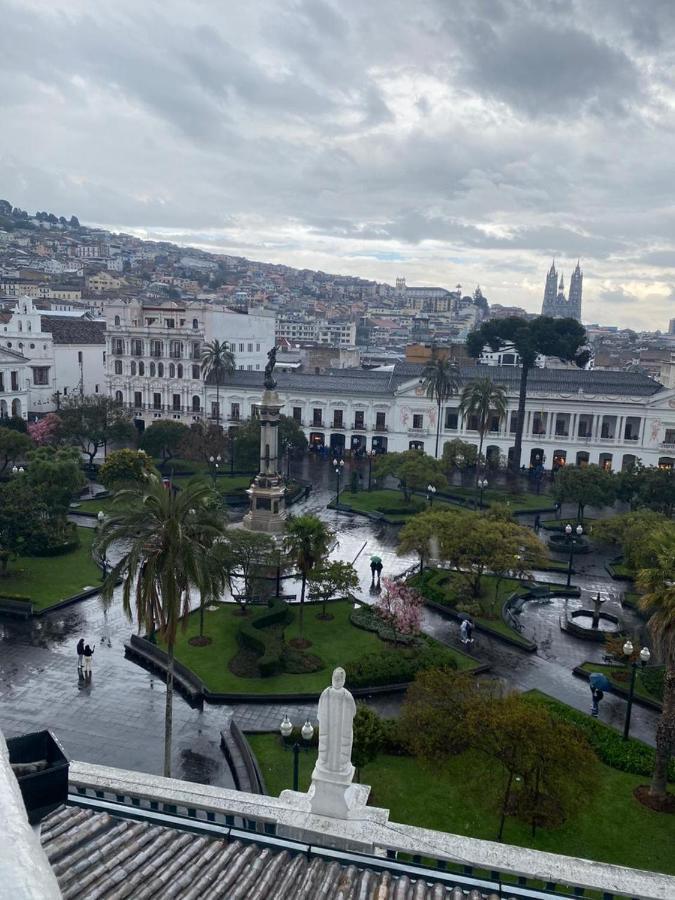 Hostal Brilliant Quito Zewnętrze zdjęcie
