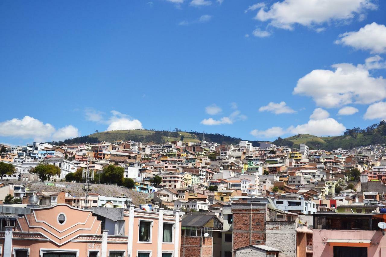 Hostal Brilliant Quito Zewnętrze zdjęcie